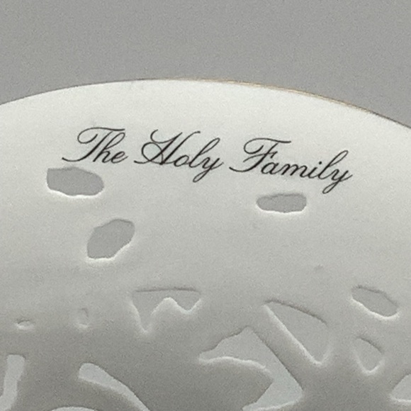 Vintage Lenox Bisque Porcelain Holy Family Christmas Plate - Picture 12 of 14